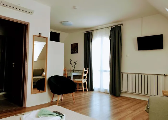 Regori Haz בית הארחה