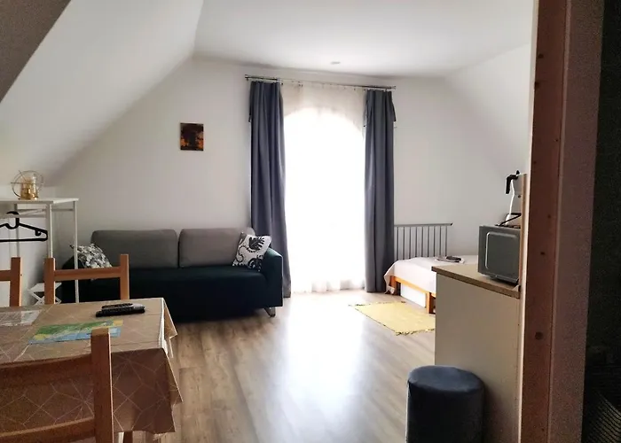 Regori Haz בית הארחה 4*