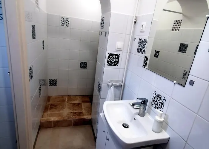 Regori Haz בית הארחה 4*