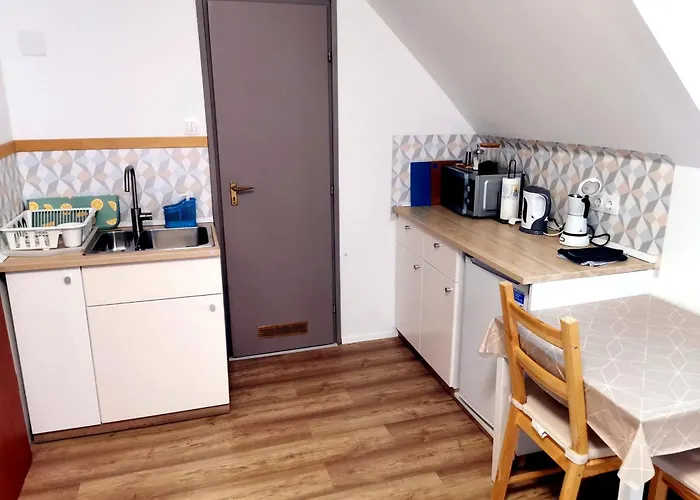 Regori Haz בית הארחה 4*