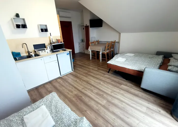 Regori Haz בית הארחה 4*