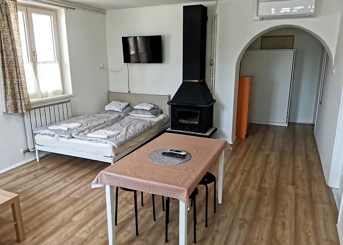 Regori Haz בית הארחה